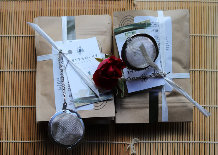 Tri-Pouch Gift Sets + Strainer